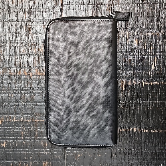 EUC Prada Saffiano Leather Zip Around Wallet - Picture 9 of 14